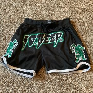 10 Deep Shorts
